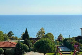 квартира з видом на море 