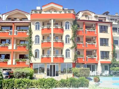 фасад комплексу Альфа
