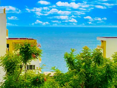 вид на море з тераси квартири