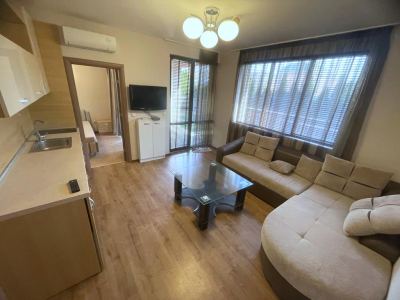 добре мебльована квартира