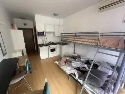 вітальня з кухнею