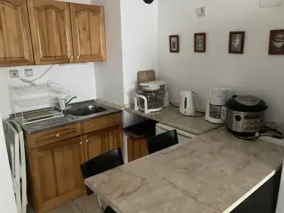 кухонний куточок, стіл