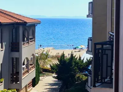 вид на море с балкона / Тальяна Бийч