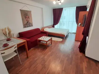 обеденный стол