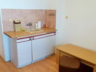 гостинная комната с кухней 