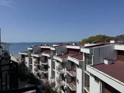 Вид на море из балкона. Тальяна Бийч