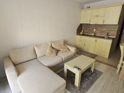 U-dacha | Студія в престижному комплексі з власним двориком