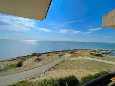вид на море из балкона 