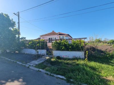 Будинок у селі Винарско, Бургаська область — 89 м² з ділянкою 820 м²