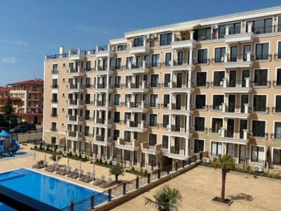 комплекс, территорія, бассейн
