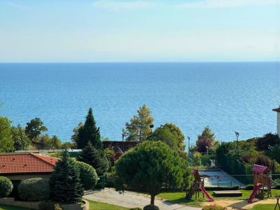 квартира з видом на море 
