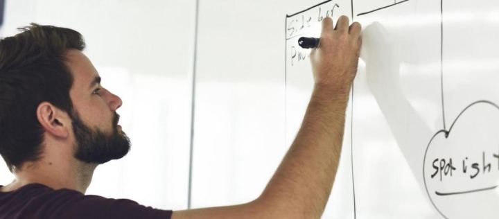 Як здійснювати контроль за іноземною нерухомістю