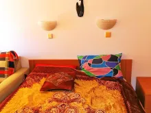 ліжко у спальні