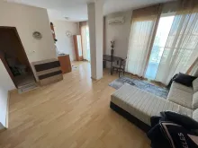 м'які меблі у вітальні