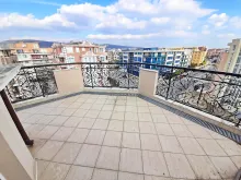 простора тераса