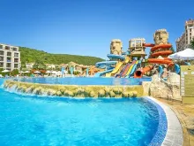 аквапарк поряд з комплексом Negresco