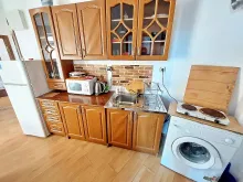 кухонні меблі у вітальні