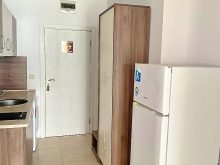холодильник у кухонній зоні
