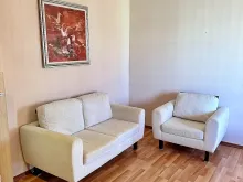 м'які меблі у вітальні