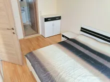 ліжко у спальні