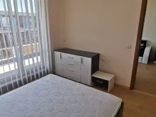 світла спальня