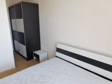 ліжко у спальні
