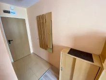 прихожая со шкафом