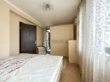 гардероб та інші меблі