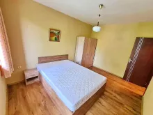 двоспальне ліжко