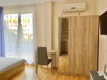 гардероб у кімнаті