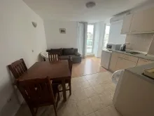 Стол со стульями