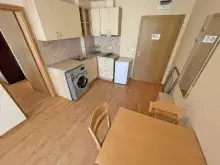 кухня та стіл