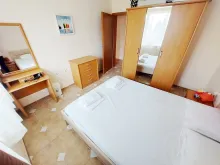 двоспальне ліжко