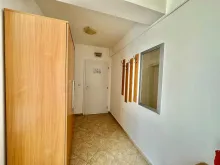 шафа в коридорі