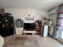 телевизор, холодильник, стол