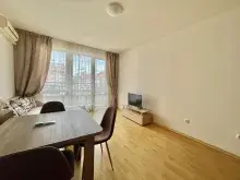 обеденный стол со стульями