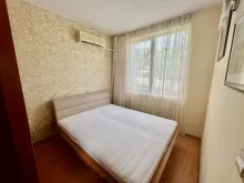 двоспальне ліжко