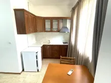 обідній стіл