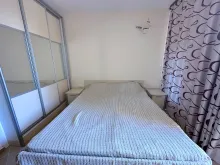 кровать, шкаф