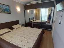 меблі у спальні