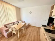 диван у вітальні