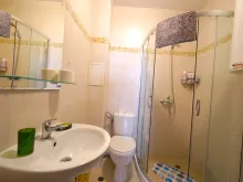 умивальник та душова