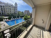 тераса з видом на бассейн