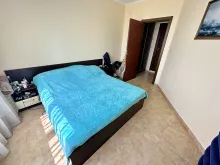 двоспальне ліжко