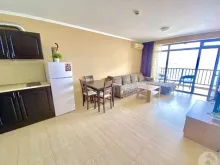 диван та інші меблі