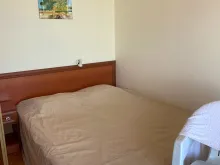 двоспальне ліжко