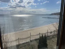 вид на море з вікна