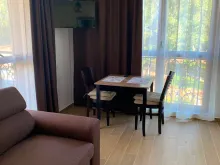 диван у вітальні
