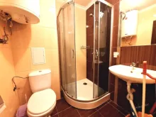 умивальник, душ, туалет