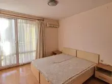 панорамне вікно у спальні